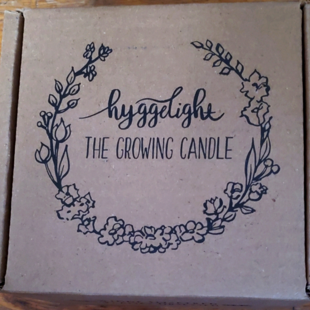 Growing candle scented